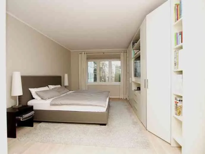 Wohnung befindet sich im ersten Obergeschoss.