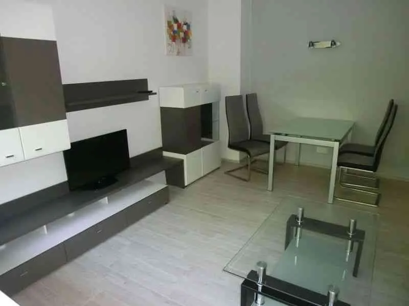 Schöne möblierte 2 Zimmerwohnung m Zentrum Zürich