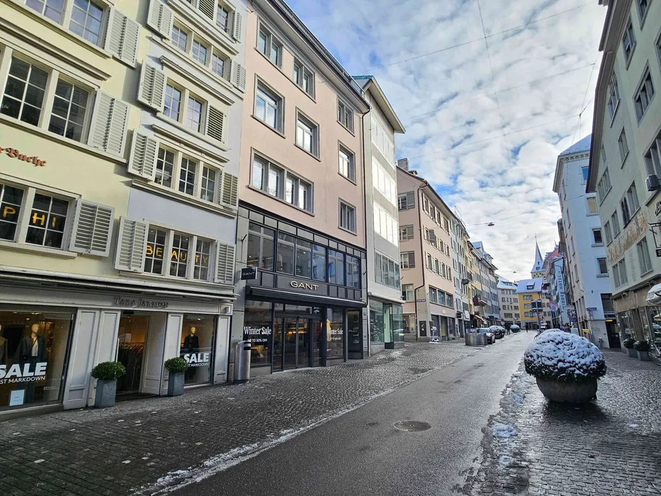 Arbeiten unter dem Giebel