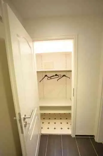 Sehr schön möbliertes Apartment mit Balkon