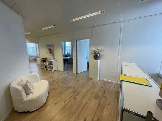 4 Zimmer Büro in Zollikon