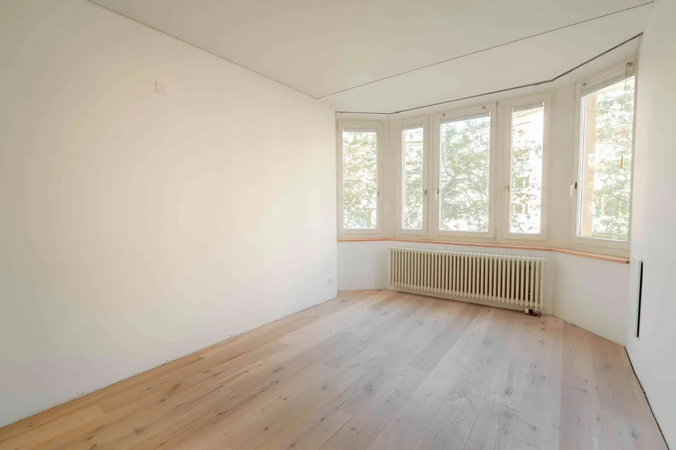 Ausgebaute Teilbüroflächen zentral gelegen im Kreis 6 zur Untermiete.