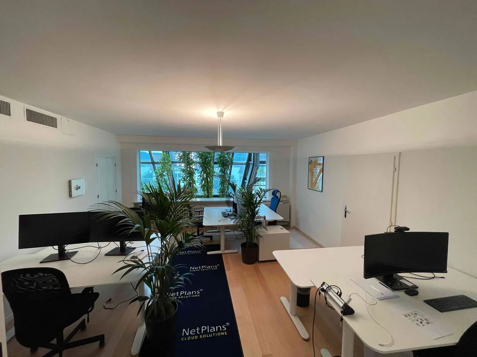 Büroräumlichkeiten mit Seesicht und Terrasse