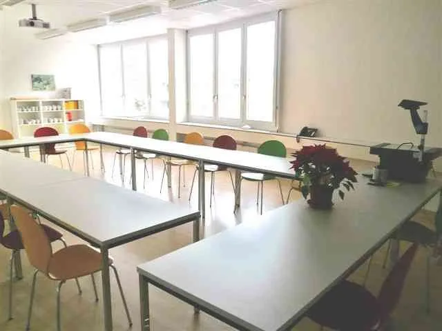 220m² Büro in Zürich-Oerlikon mieten
