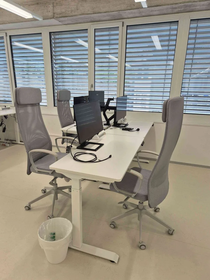 Moderne Laborarbeitsplätze zur Untermiete in Zürich – All-Inclusive!