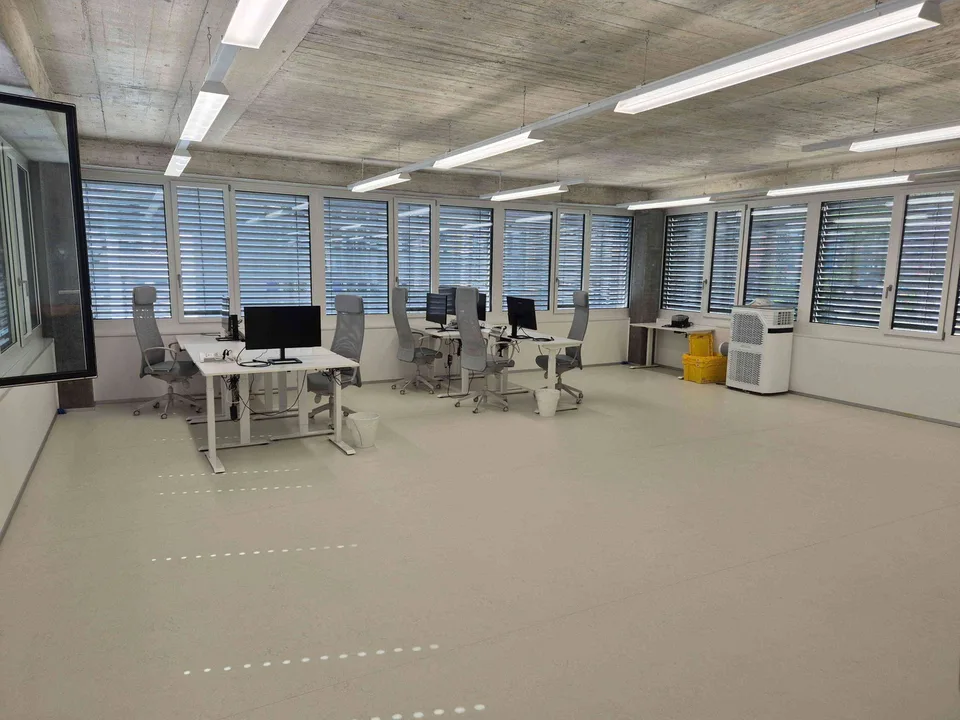 Moderne Laborarbeitsplätze zur Untermiete in Zürich – All-Inclusive!