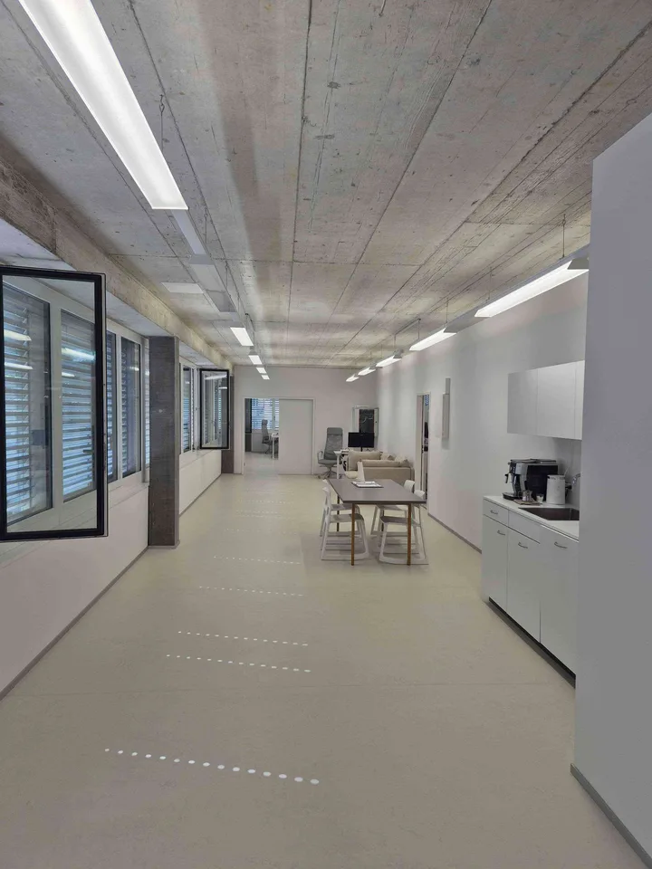 Moderne Laborarbeitsplätze zur Untermiete in Zürich – All-Inclusive!