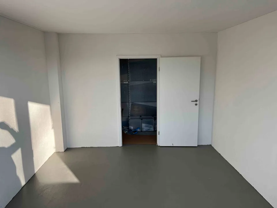 Einzel Büro zu vermieten in Zollikon