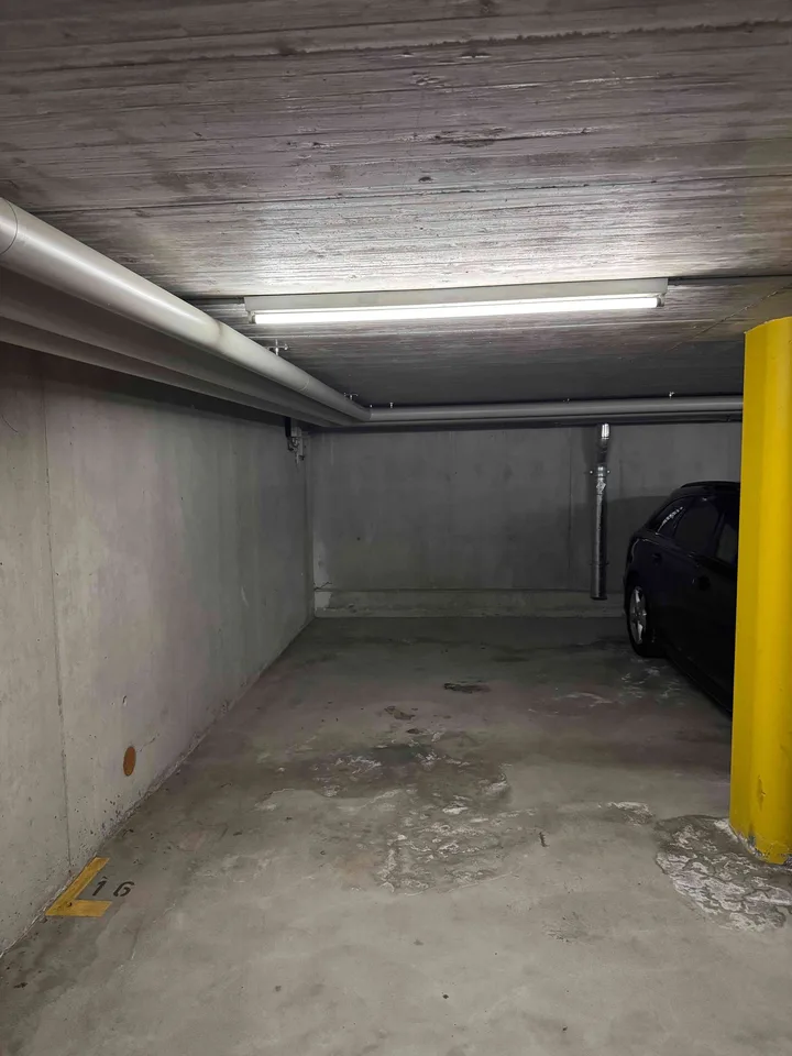 Tiefgaragenplatz in Bassersdorf ab sofort 119 chf
