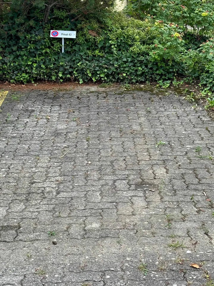 Parkplatz zu vermieten