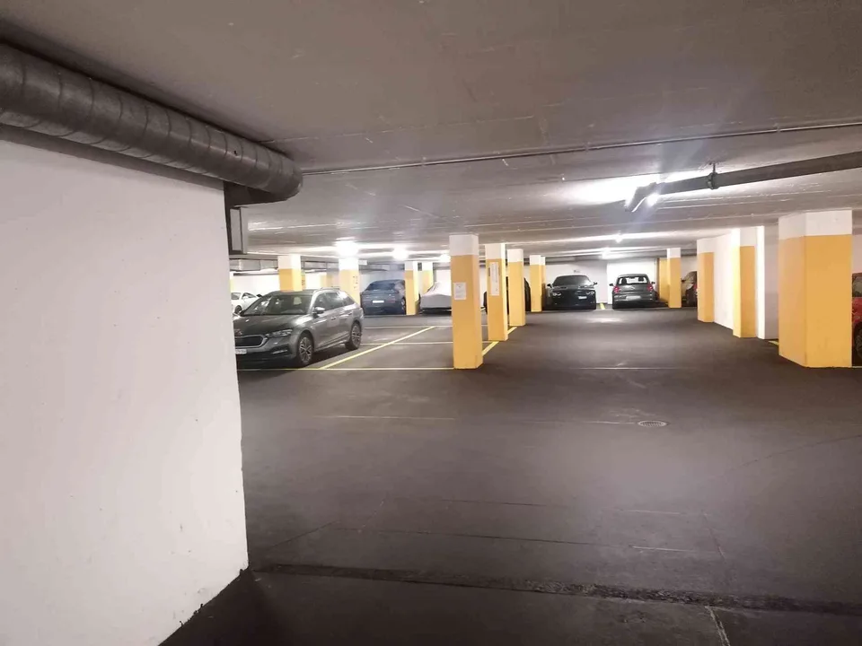 Garagenplatz mitten in Zürich