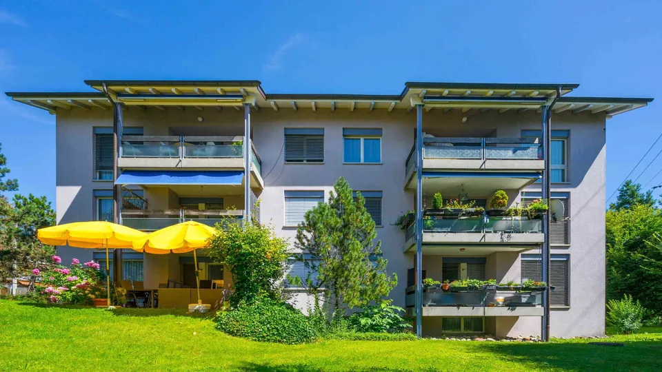 Einstellplatz ab 100.- im Monat