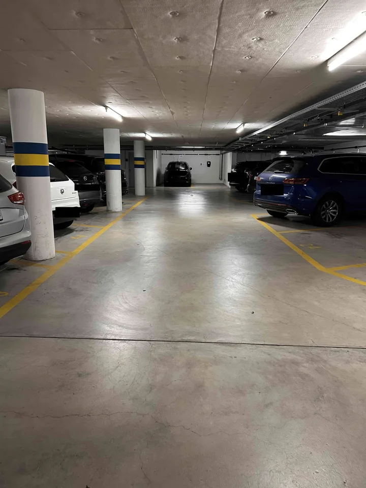 Parkplatz in Tiefgarage Zollstrasse 58/62, 8005 Zürich zu vermieten
