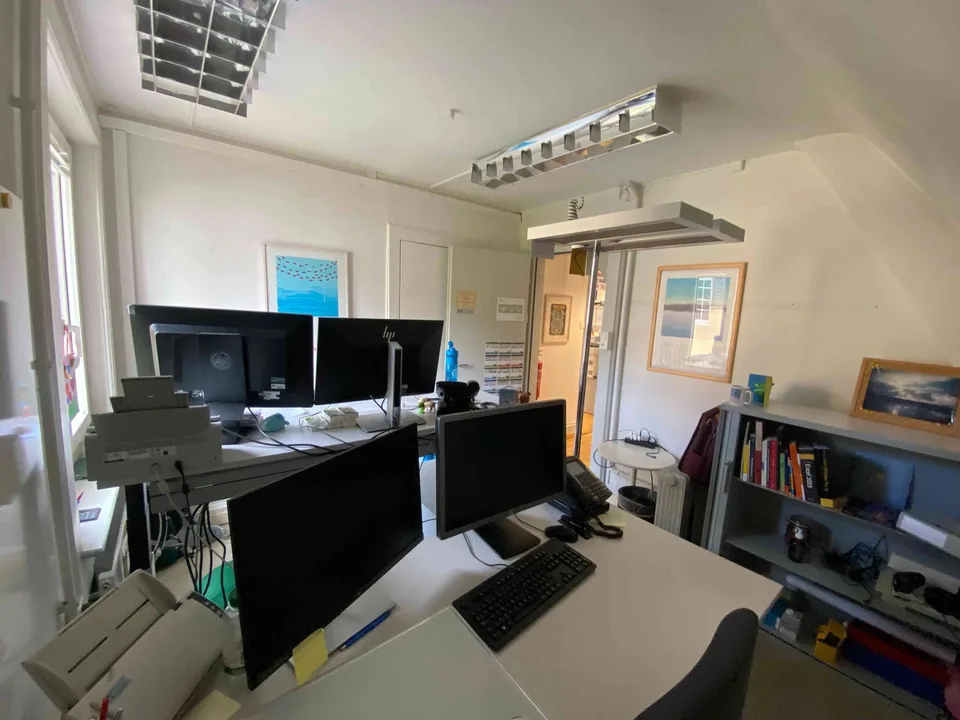 Haus am Zürichbeg zu Vermieten als Büro, Agentur oder Kanzlei