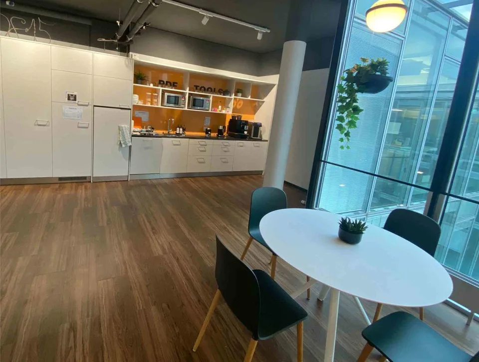 488 m2 modernste Bürofläche in Oerlikon!