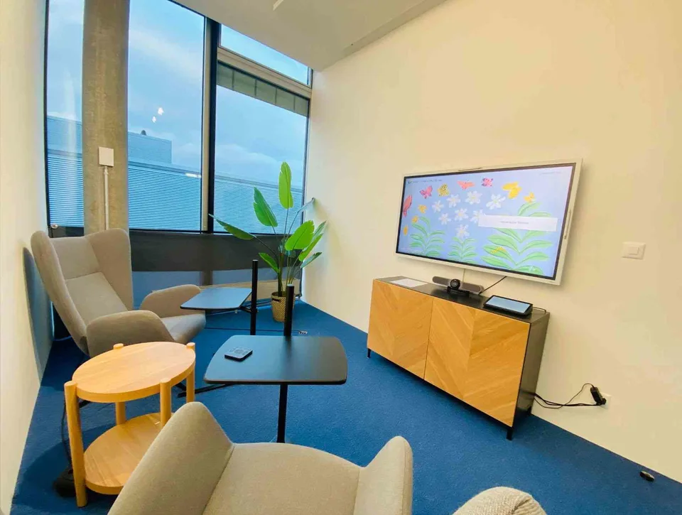 488 m2 modernste Bürofläche in Oerlikon!