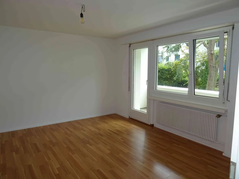Helle 3,5 Zimmer-Wohnung im Hochparterre zu vermieten