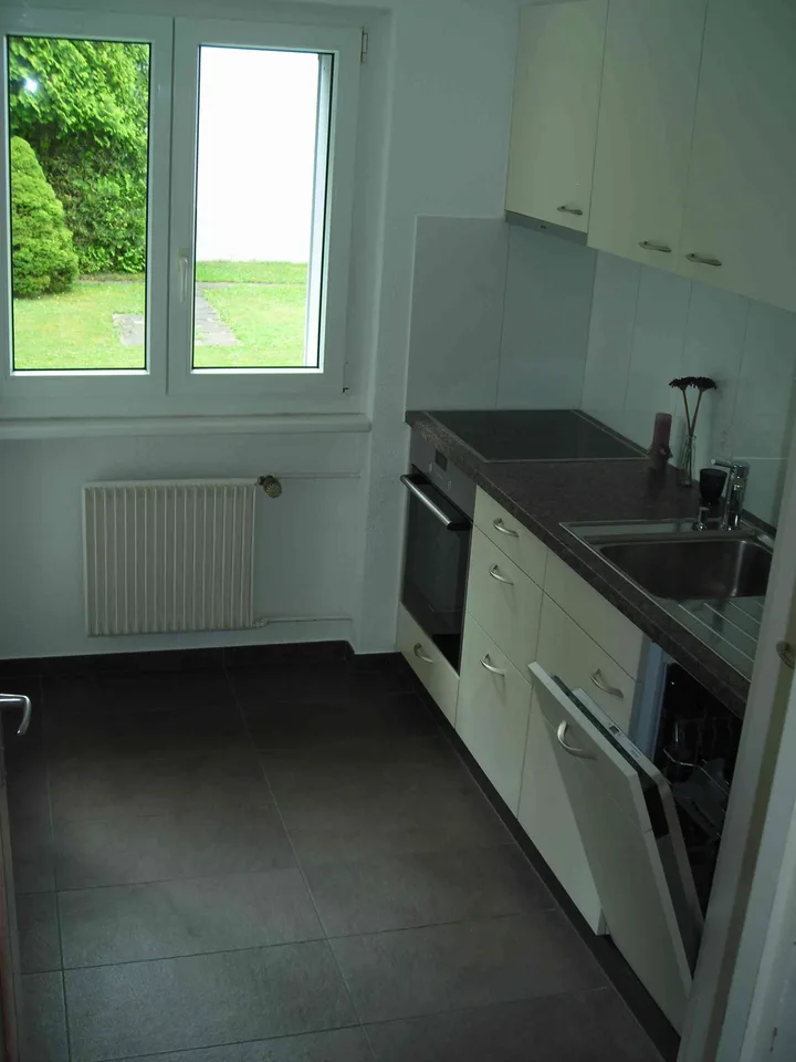 Helle 3,5 Zimmer-Wohnung im Hochparterre zu vermieten