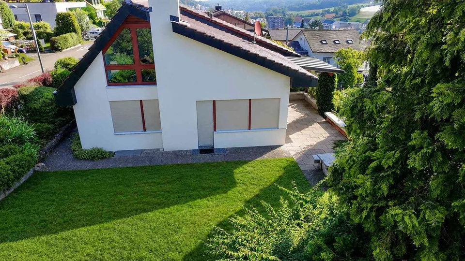 Freistehendes 4.5-Zimmer-Einfamilienhaus mit grossem Garten