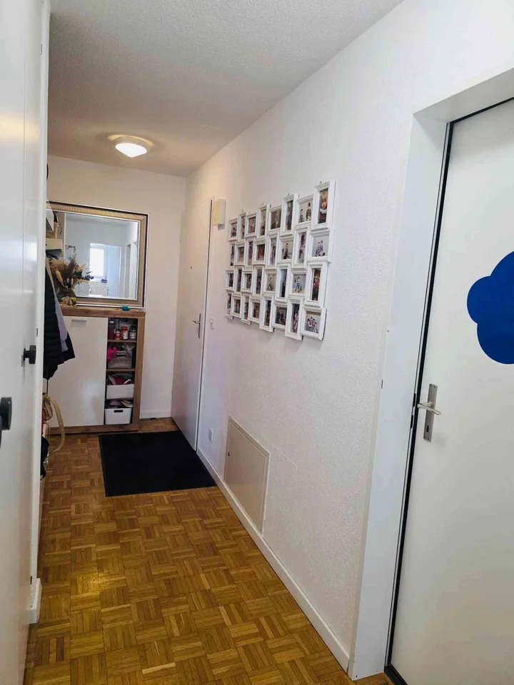 Attraktive 4.5 Zimmer Wohnung mit Balkon