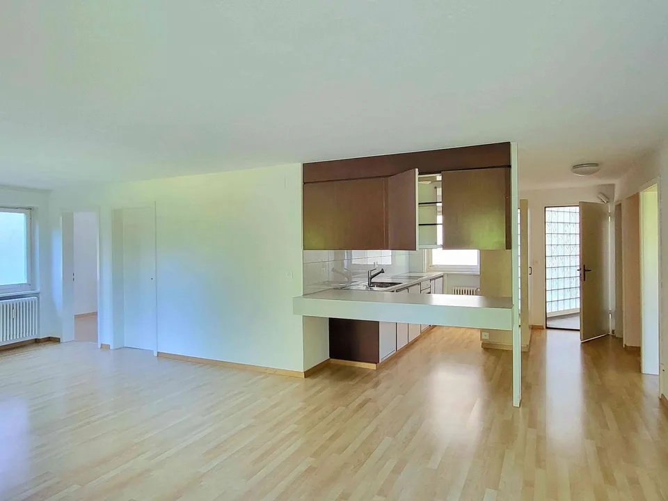 4.5-Zimmer Wohnung an ruhiger sonniger Lage