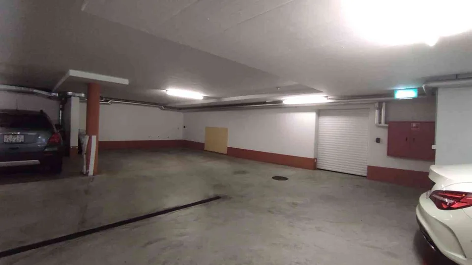 Tiefgarage zu vermieten in Schlieren