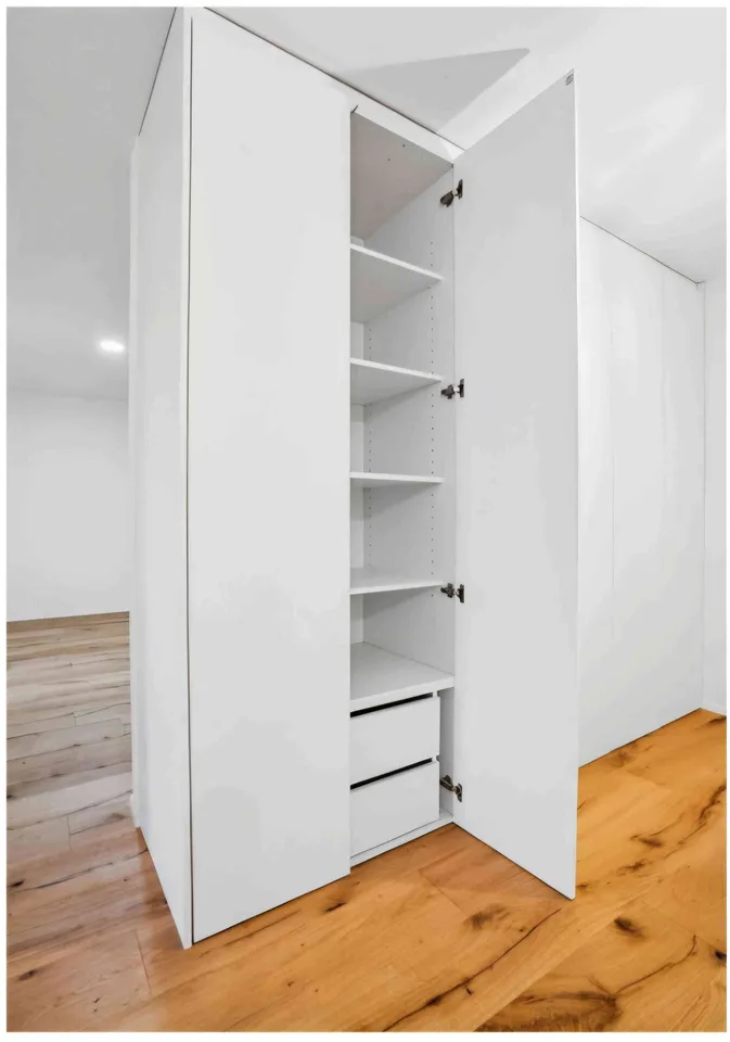 Komplett neu sanierte, 4.5-Zimmer-Gartenwohnung