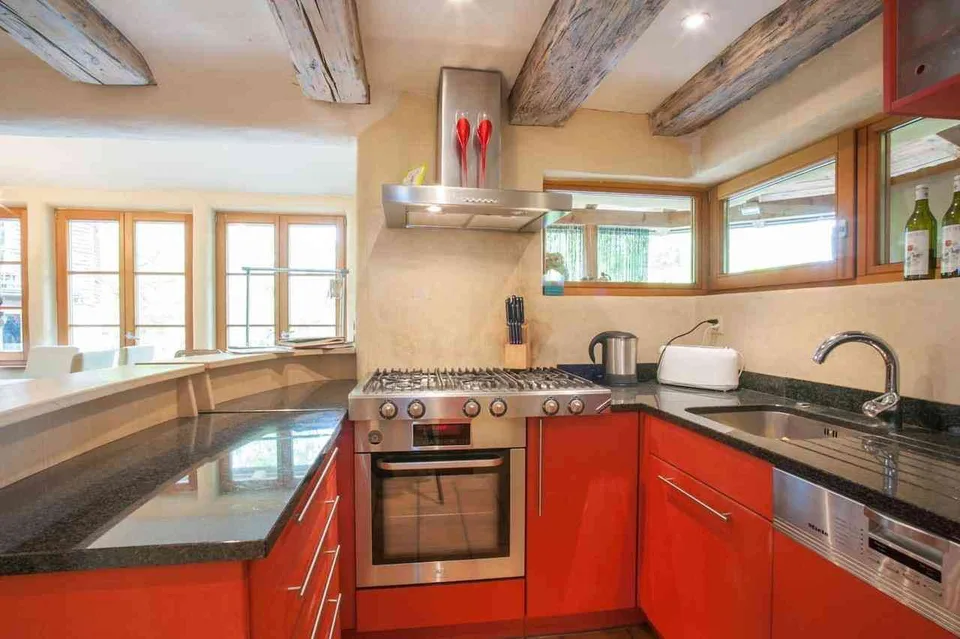 Temporary living Clayhouse from September/October 26 till end May 27