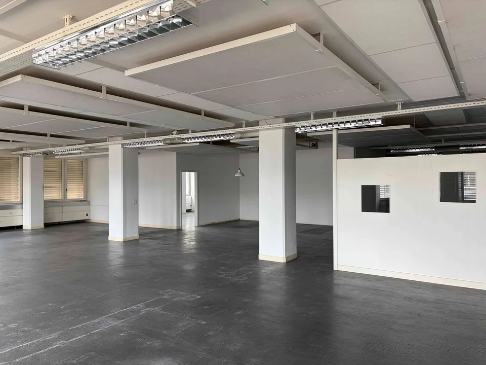 Atelierplätze in Zürich Altstetten ab 1. September 2026
