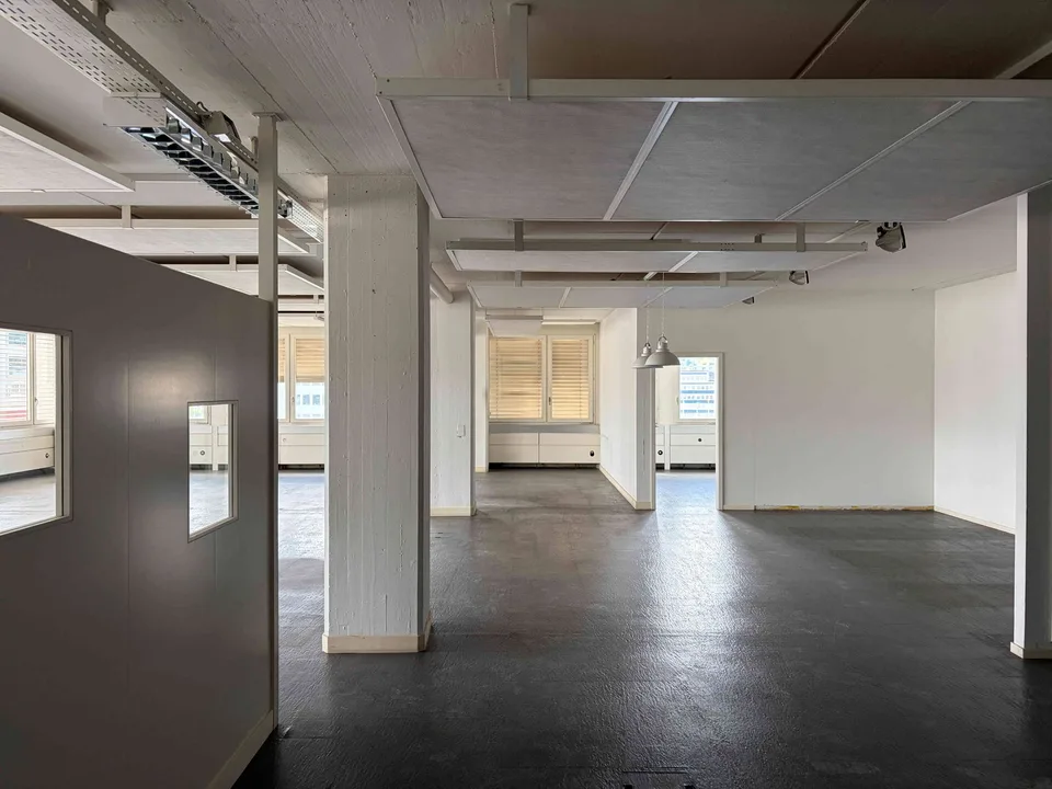 Atelierplätze in Zürich Altstetten ab 1. September 2026