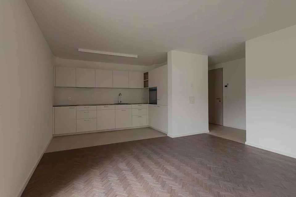 3.5-Zimmer EG Whg (100 m²) mit Naturgarten