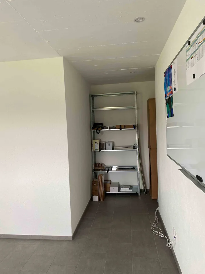 Helles Büro zu vermieten