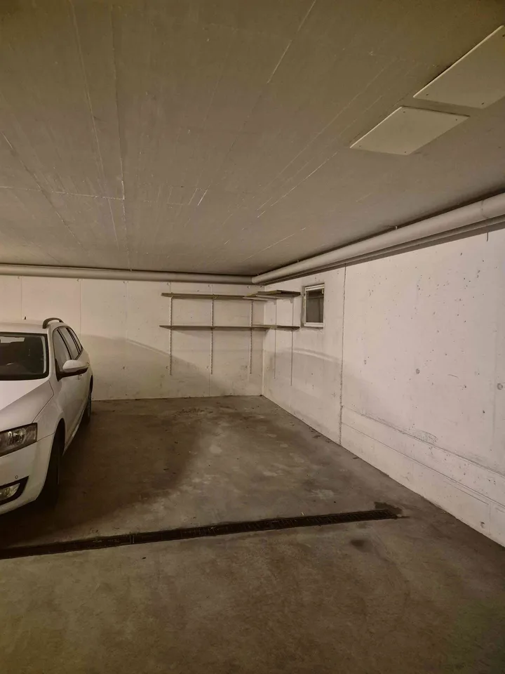 Tiefgaragenstellplatz