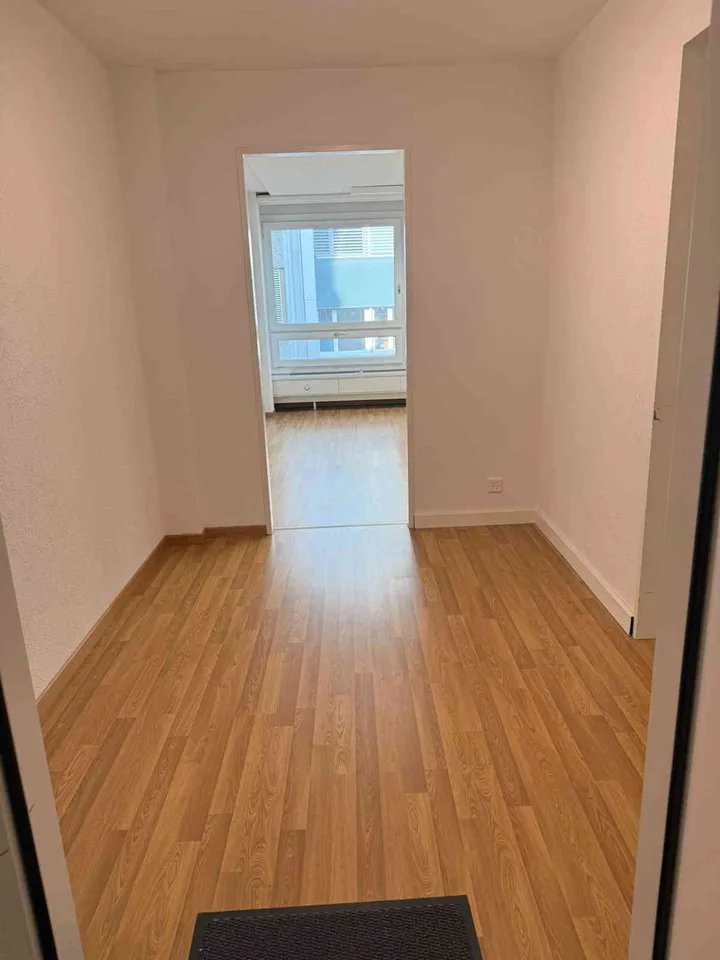 Nachmieter für 2.5 Zimmer Büroräume gesucht