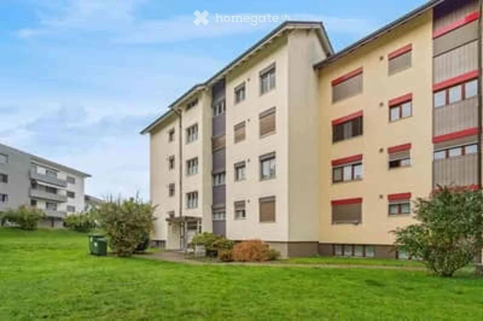 Entdecken Sie diese wunderschön renovierte 3,5-Zimmer