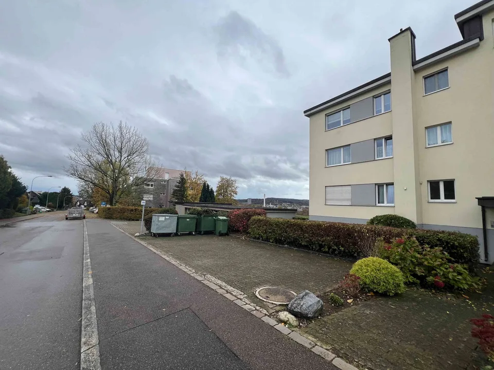 Aussenparkplätze zu vermieten