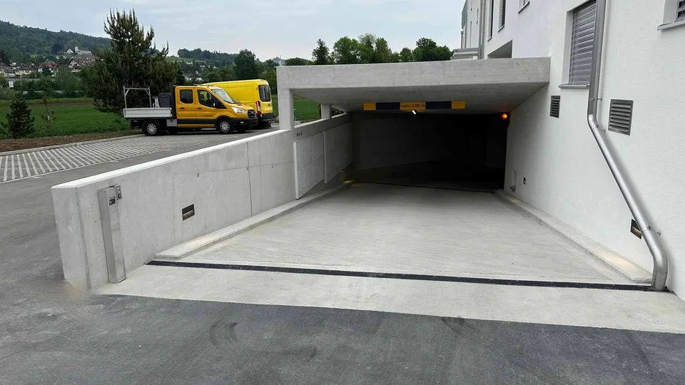 Garagen Plätze zu vermieten in Neubau