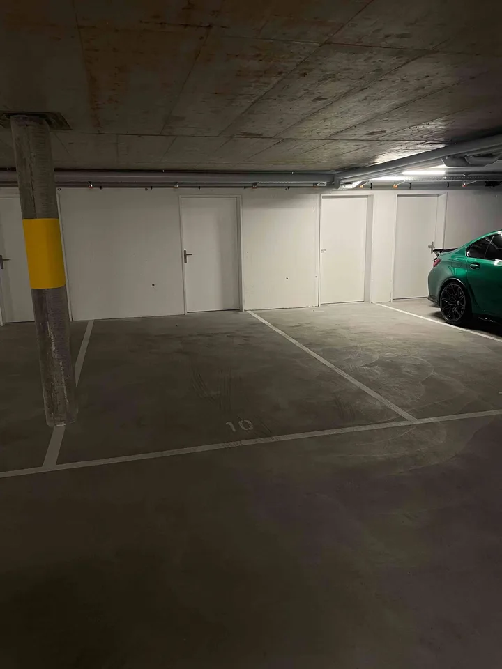 Parkplätze in Tiefgarage
