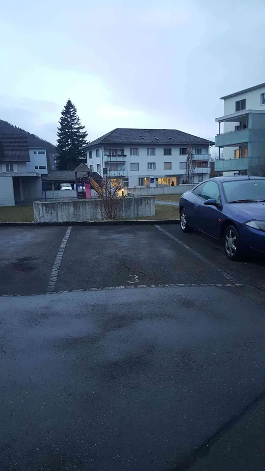 Aussenparkplatz zu vermieten