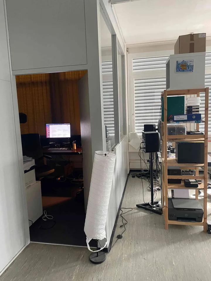 Helles Büro in Gewerbehaus