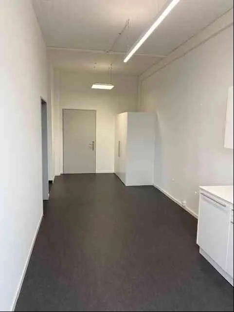 Kopie Moderne Büroräumlichkeiten in Regensdorf