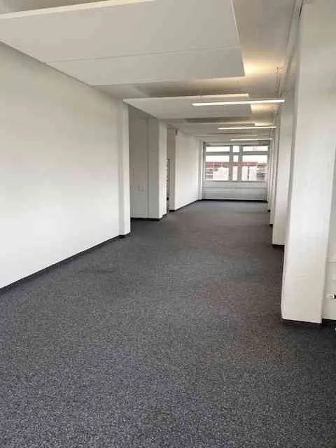 Kopie Moderne Büroräumlichkeiten in Regensdorf
