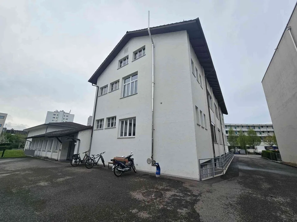 Zentrale Lage - Büroräumlichkeiten
