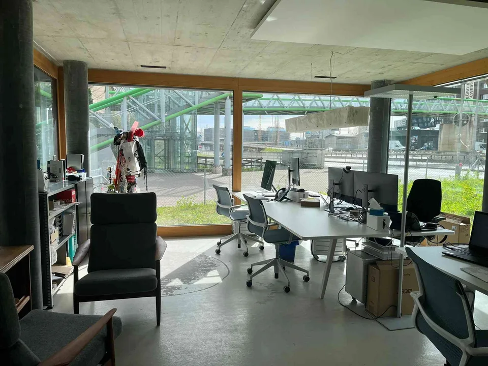 Büroarbeitsplatz Untervermietung, Co-Workingspace