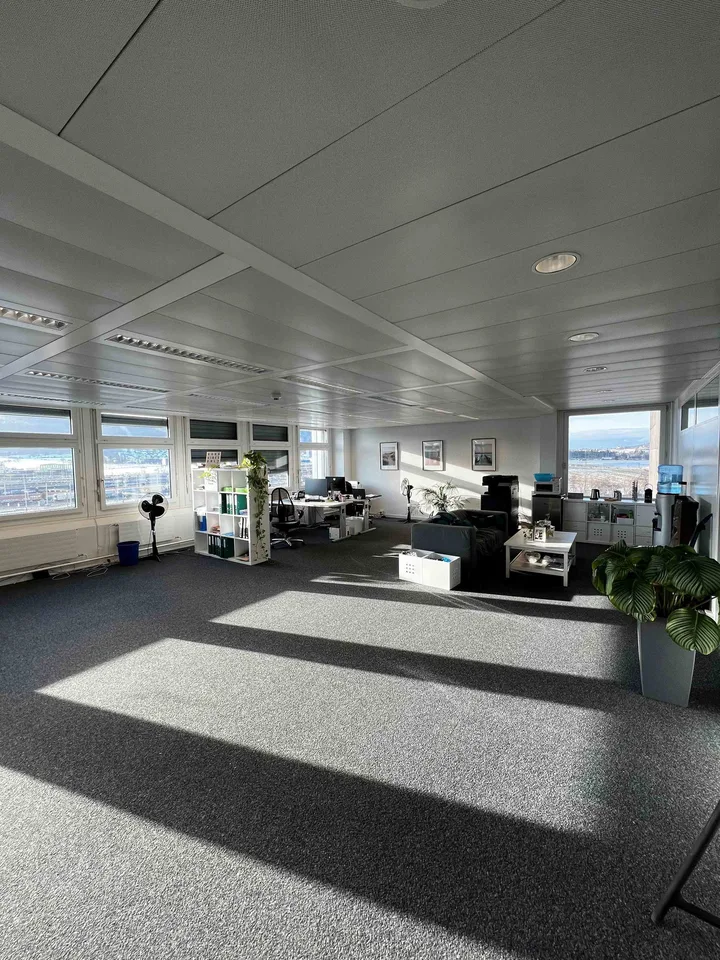 Nachmieter Gesucht für Top Büro in Dietikon