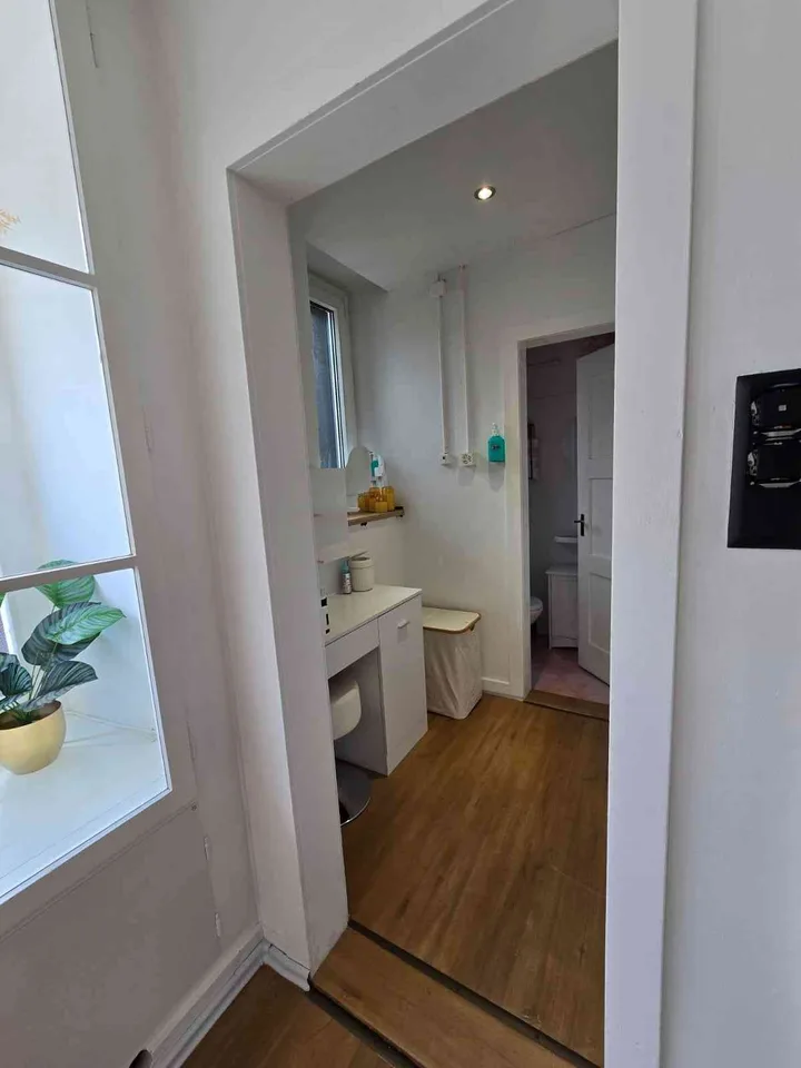 Gewerbefläche / Büro / Atelier / Salon / Praxis / Studio