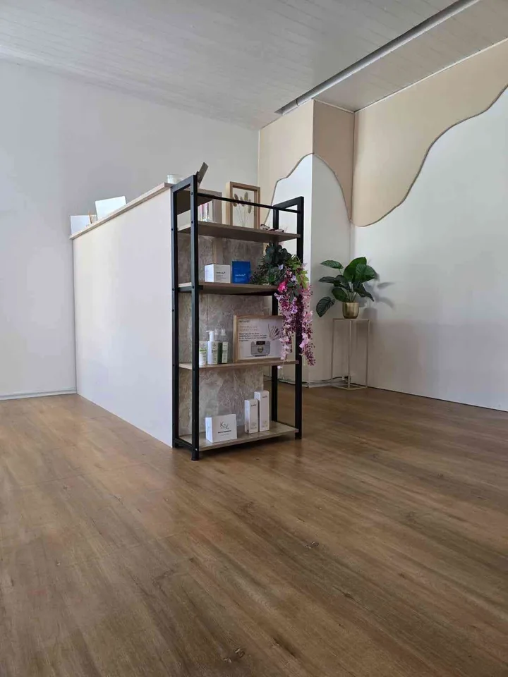 Gewerbefläche / Büro / Atelier / Salon / Praxis / Studio