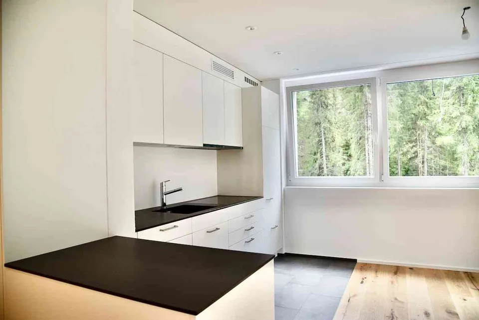 Helle, sehr grosse und moderne 2.5 Zimmer Wohnung