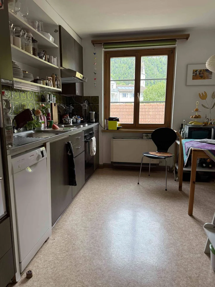 Lichtdurchflutetes 4-Zimmer Nostalgie-Bijou mit Gartenparadies