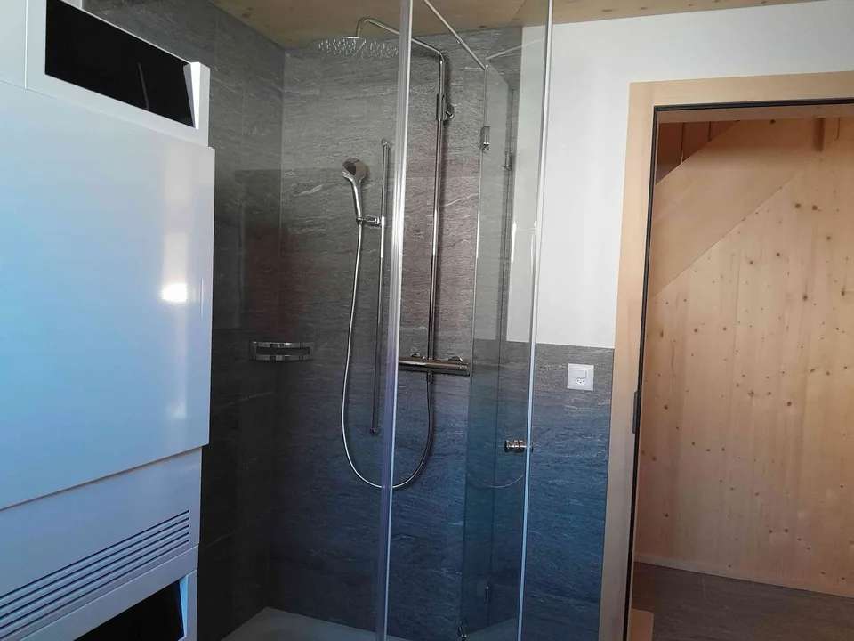 Wunderschöne 3 1/2 Zimmer-Dach-Maisonette
